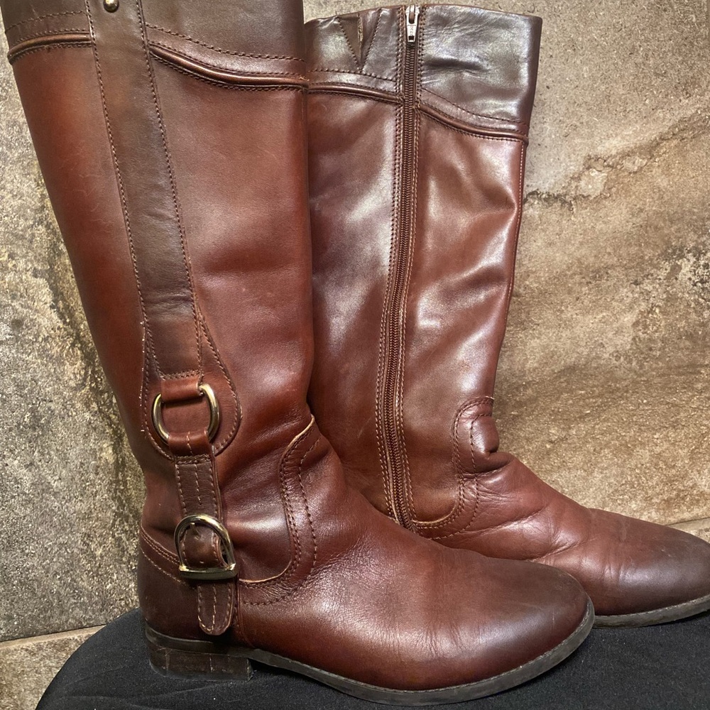 Brown boots ✨